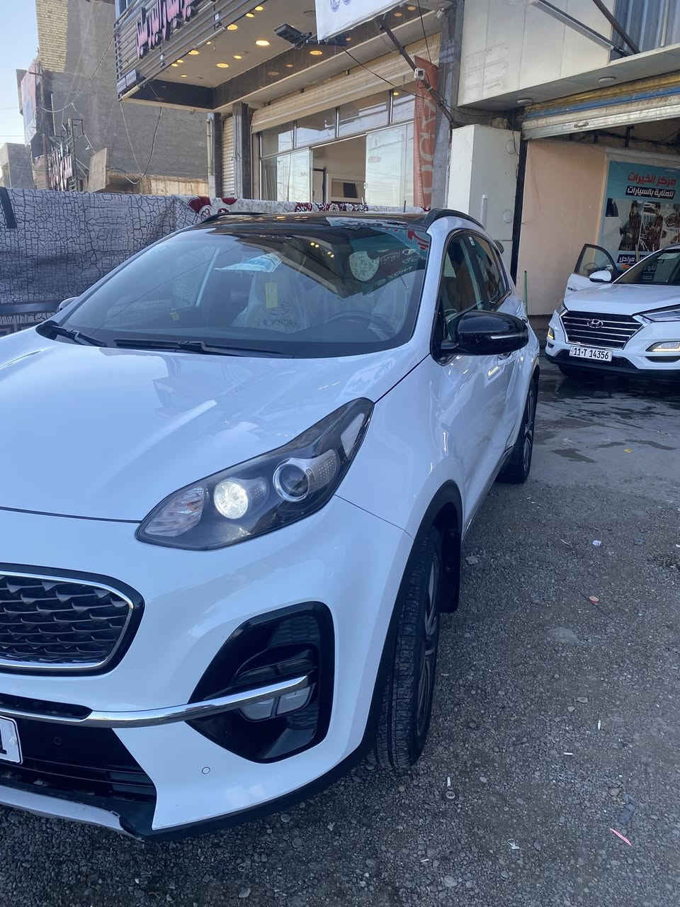 يالله
سلام عليكم سبورتج 2019 بغداد خليجي جديده خلاص 
السعر                                        205 وبيه مجال خير من الله 
ماشيه                                     000 75الف حقيقي 
الستفسار اكثر                          ***********
                                             ***********
مواصفاتها فول
معروفه بس ما عدا جنطه مو كهرباء 
يعني حتى تشغيل عن بعد بيه 

سياره جديده كفاله عامه من الصبغ والتبديل والفتح 
مكينه وكير مكفولات على وضع الشركه برغي ما مفتوح بيه وبكل السياره برغي ما مفتوح  
وكلشي موضح بالسونار موجود بالمنشور 
والسياره احله من الصور والسونار بالحقيقه 
مكان السياره  بغداد المحموديه 
علمن ان السياره باسمي
