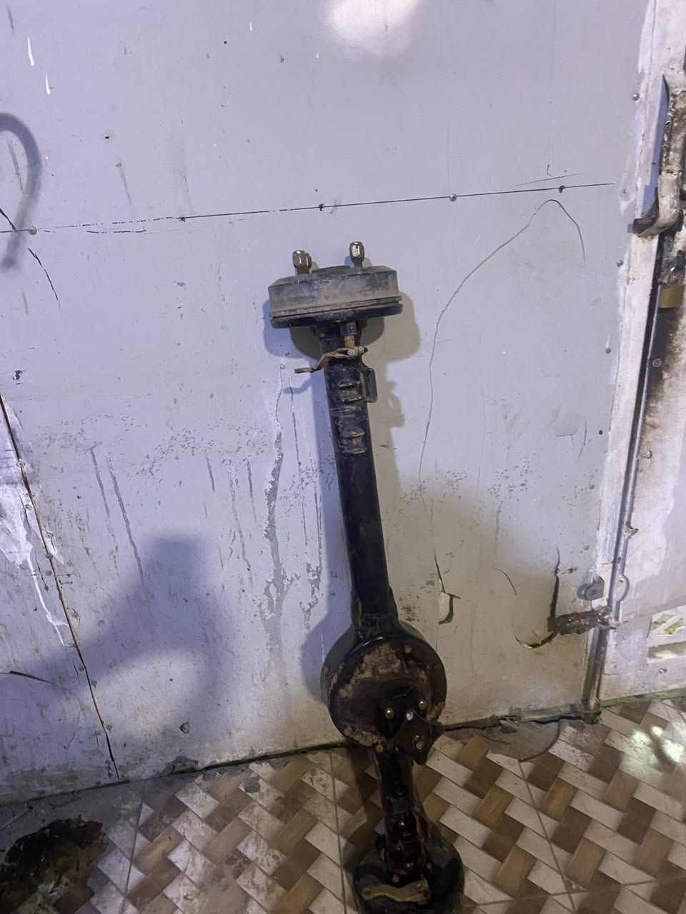 اكسن للبيع مال جمره موديل 23 المكان ديوانية السعر 75 وبي مجال الرقم***********
