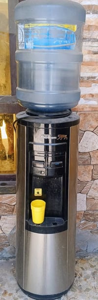 براد حار بارد شغال استعمال قليل 70  بغداد العبيدي 07714338668