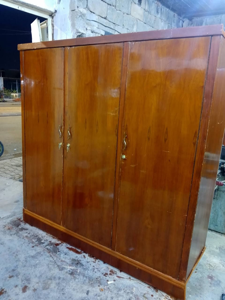 كنتور4بوب حطاطة السعر 190الف
كنتورين 3بوب حطاطة سعر الواحد 190الف
كنتور بابين السعر 90الف
العنوان التاميم القادسية الاولى شارع المشاتل 
للأستفسار***********
