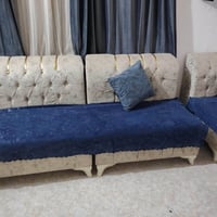ديوان • كنب • قنفات • صوفا • ديوانية • ١٠ مقاعد • اوف وايت • مستعمل • ...