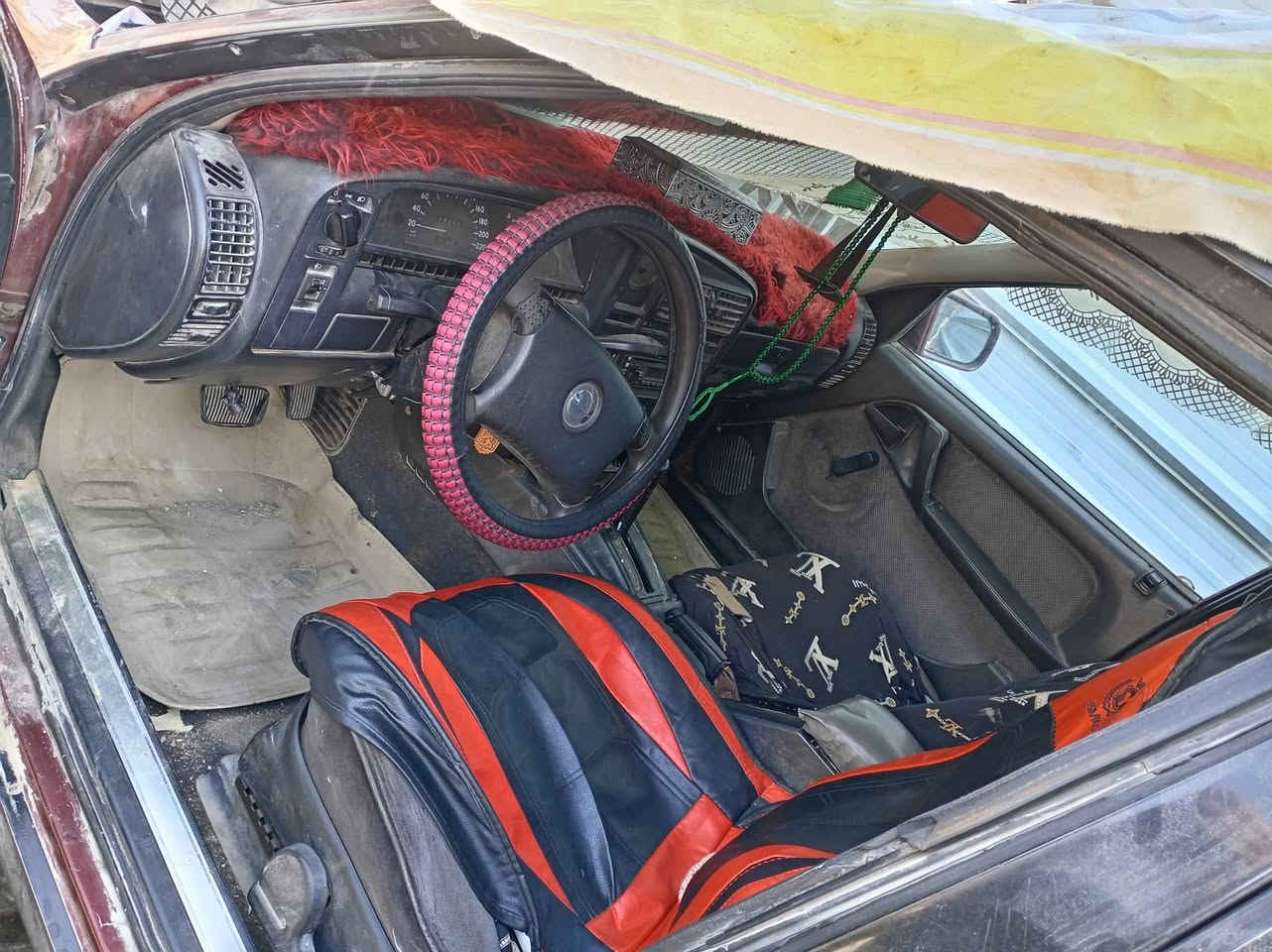 للبيع اوبل اوميكا رقم كربلاء 22 ورقه وبيها مجال رقم وتساب او اتصال *********** عنواني بغداد
