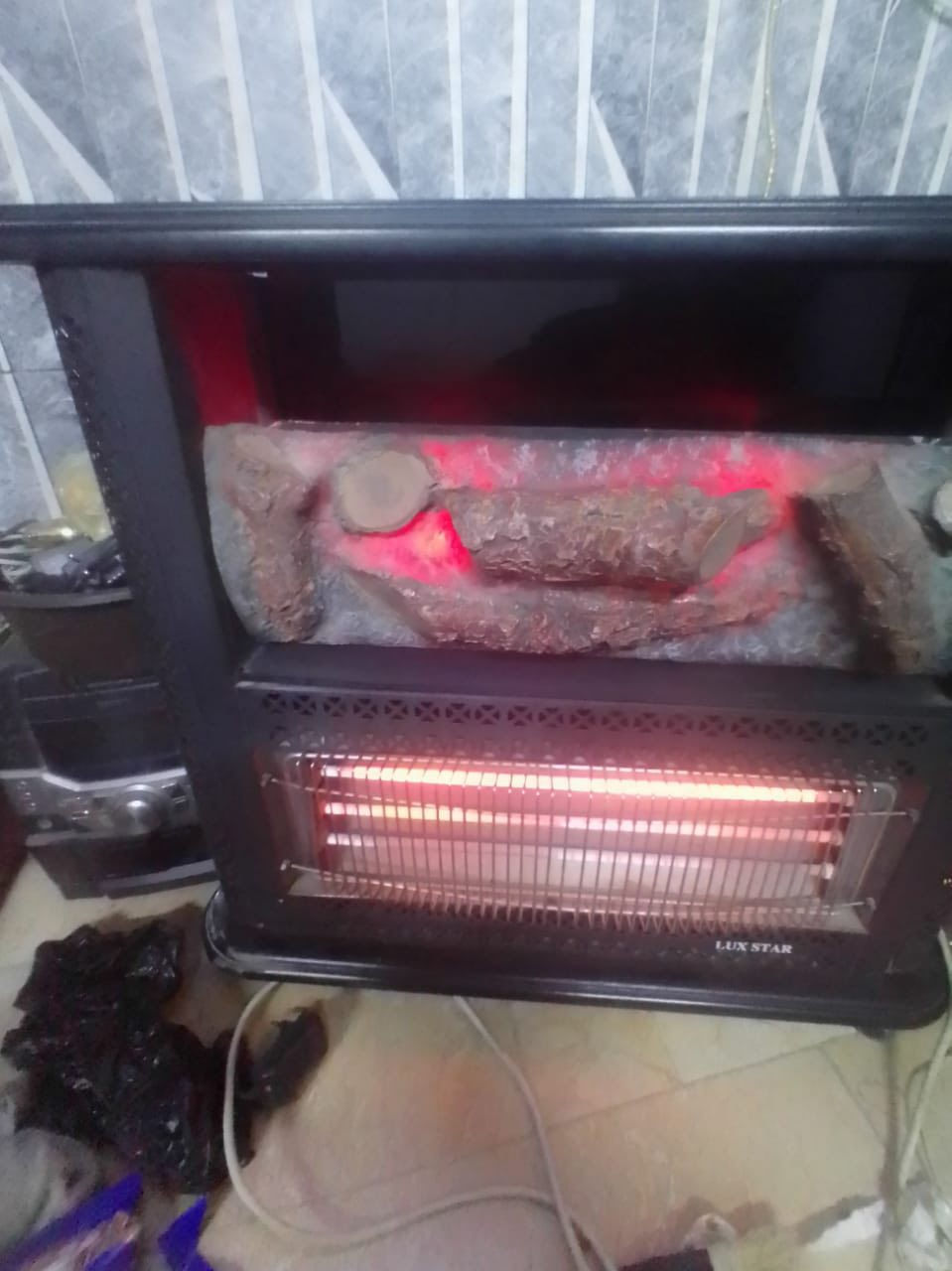 المكينه 40 قفلها 
البراد 35
الصوبه الحمره 15 
الصوبات ام الفحم الوحده على 40 قفل 
المكان بغداد سكينه الزراعي متوفر توصيل بكروه 
للاستفسار اكثر الاتصال برقم 
***********
