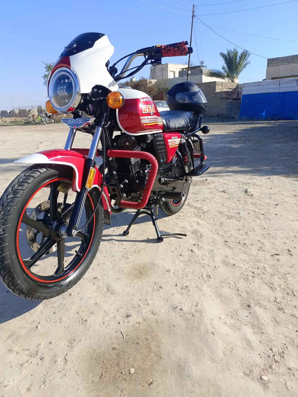 السلام عليكم شباب دراجه مديل 25 نضيفه من حض وبخت مناقصة شيء تركب وتمشي مرقمه أربيل تحويل ثاني يوم مكاني صلاح الدين بلدور أي ستفسار اتصل الرقم ***********
