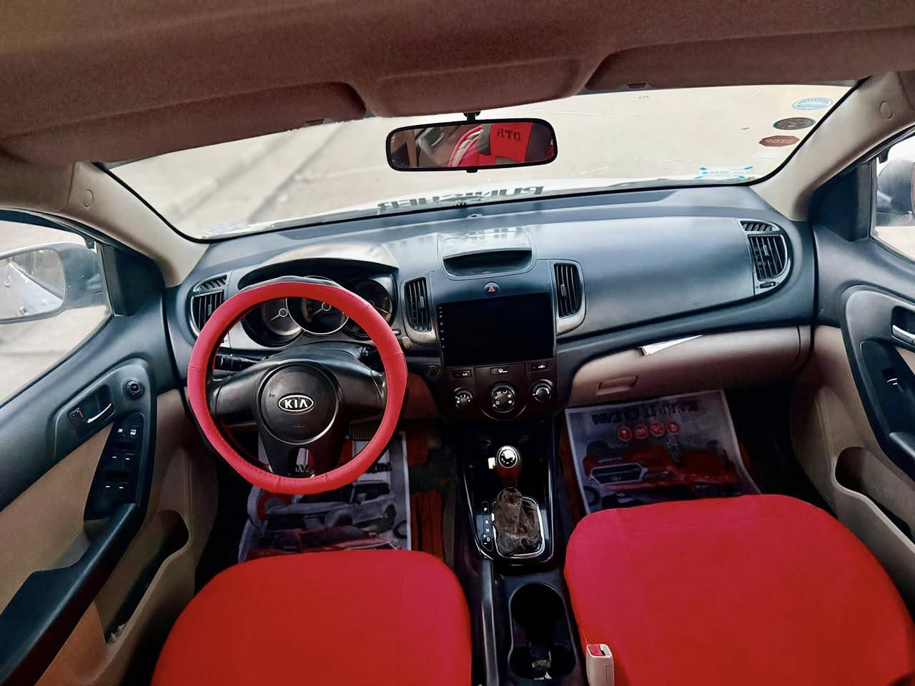 السلام عليكم سيراتو موديل 2012 خليجي محرك 1600دوش رقم بابل السياره بيها صبغ جاملغ وربع الجنطه فقط بدون دواخل  والباقي مكفول  سعرها 95 وبيها مجال 
***********
