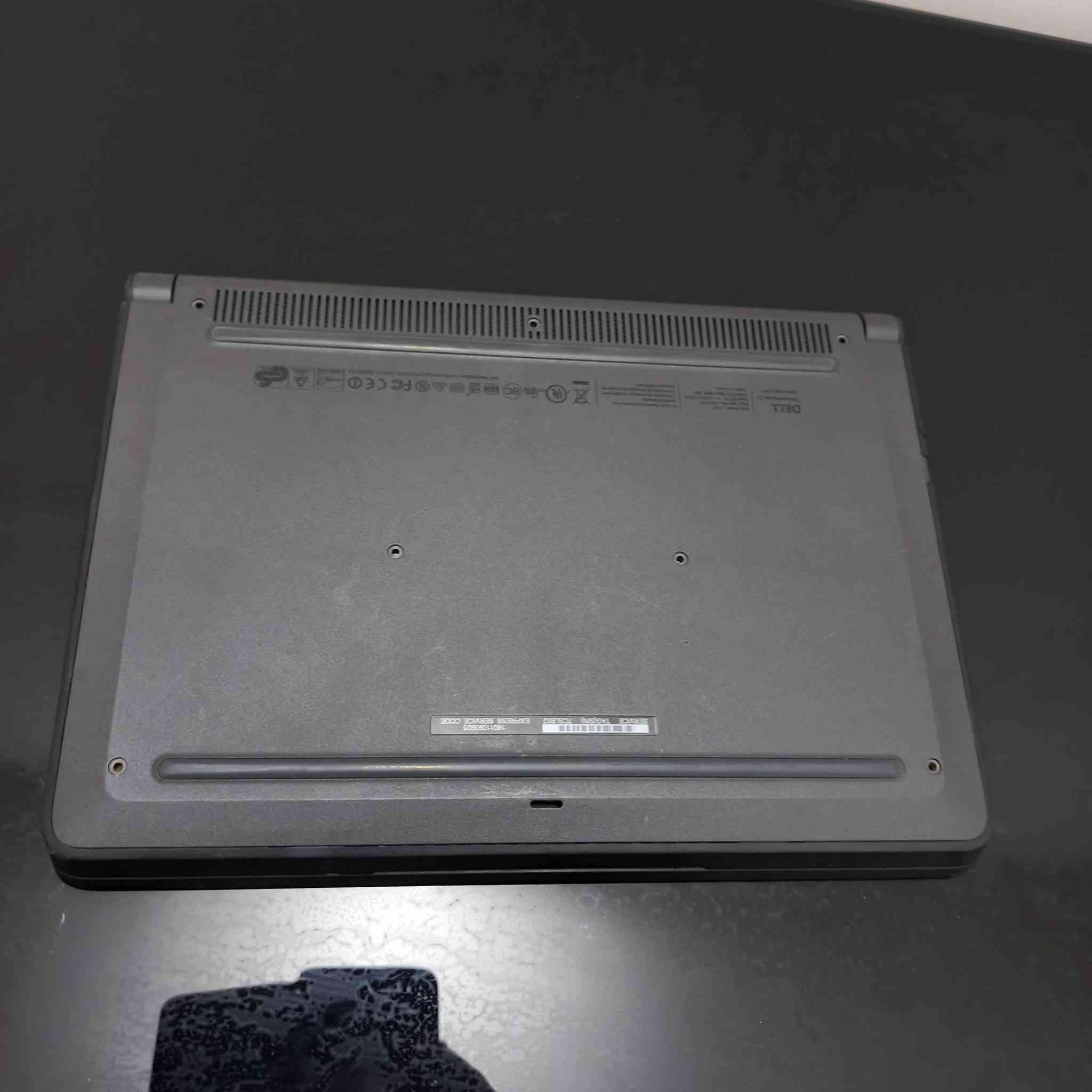 السلام عليكم من رخصت الأدمن 
لابتوب ديل للبيع الجهاز نضيف بس بطارية تعبانة بس يشتغل على الشاحنة السعر 40 الف
مكاني بغداد محمودية


**إذا كنت صاحب هذا الإعلان وتريد حذفه لأي سبب، رجاءا أرسل رسالة إلى الدعم الفني**