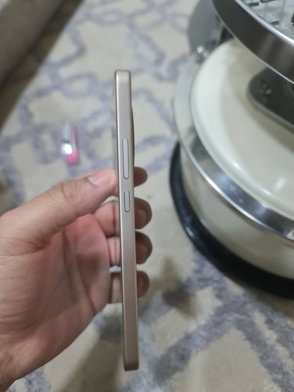 السلام عليكم يوجد هونرx9d  ذاكره 256   مستخدم عشره ايام  غراضو كامله جهاز غني عن التعريف  السعر 360 وبي مجال بسيط الاستفسار خاص او اتصال ***********
