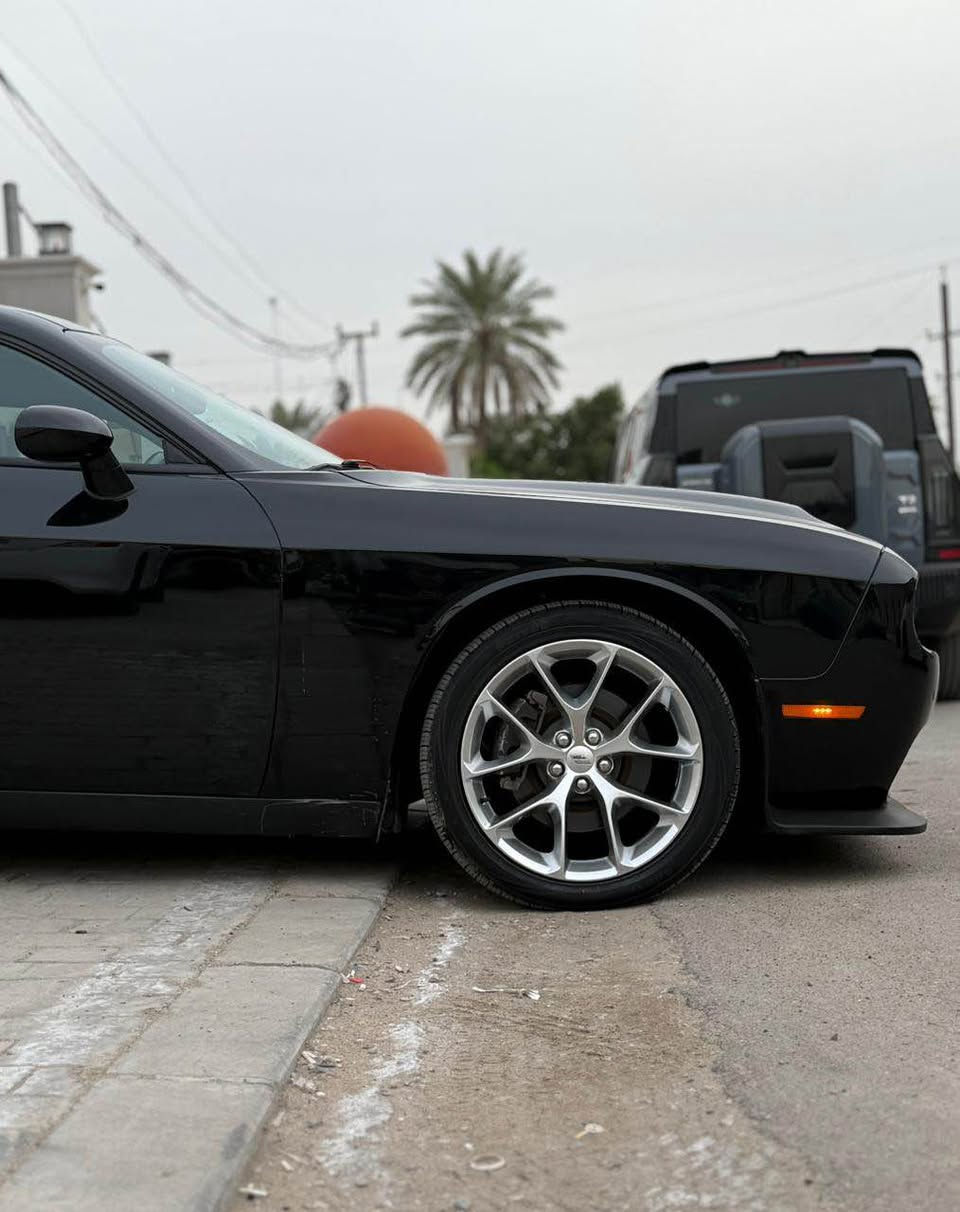 جالنجر 2022 Gt رقم بغداد مميز ماشية 41,000 ع عداد امريكا استخدام قليل صبغ بنيد وجاملغ ايمن بدون راديتربدون شاصي 
محرك 3600
سعرها 19,600$
*********** بغداد, العراق
