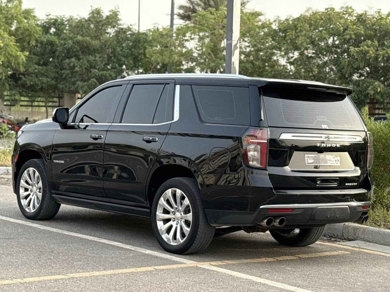 🚗 للبيع أو المراوس
تاهو 2022 برايمر – رقم بغداد باسمي

▪️ ممشى: 110 ألف  
▪️ السيارة جاهزة وكاملة بدون أي نقص  
▪️ بيها كد شبرين صبغ بالبنيد بدون فتح  
▪️ بيها 3 أماكن بارد  
▪️ حالة السيارة مرتبة جداً واستعمال نظيف

السيارة 
 جاهزة للاستخدام وما تحتاج أي شي.

🔁 للبيع أو المراوس  
📍 المكان: بغداد – زيونة

📞 *************
