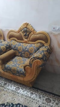 تخم قنفات • ضيق بالمكان