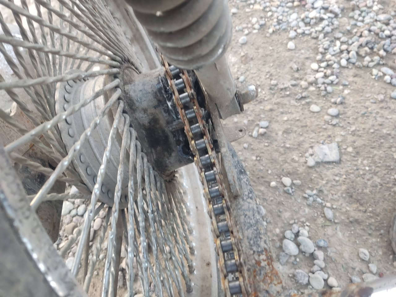 دراجه موديل عشرين للبيع شقاله مابيها اي عيب بس عايزها ويل موضح بالصورة الشراي سعر 225اتصل.***********
