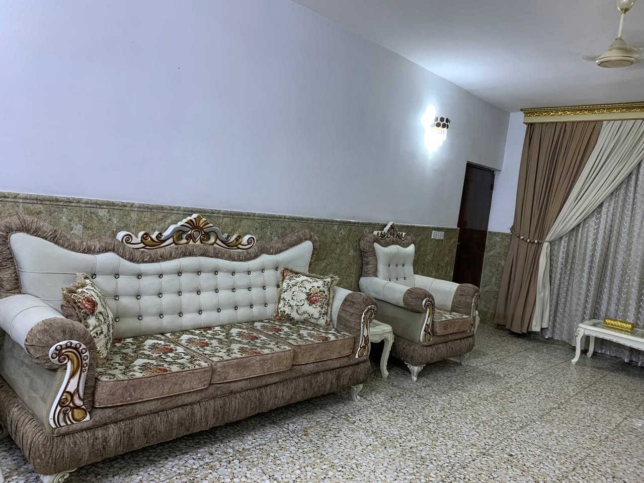 تخم للبيع سعر 750 
العنوان بغداد


**إذا كنت صاحب هذا الإعلان وتريد حذفه لأي سبب، رجاءا أرسل رسالة إلى الدعم الفني**