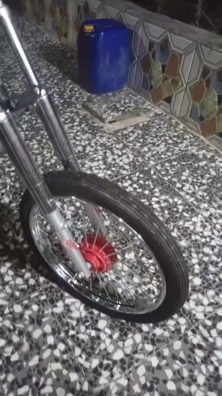 للبيع شاصي نامه 21 أوراق وتعميره جديده بعدهي ماماشيه دراجة بس محركه تعبان سعر خاص ***********
