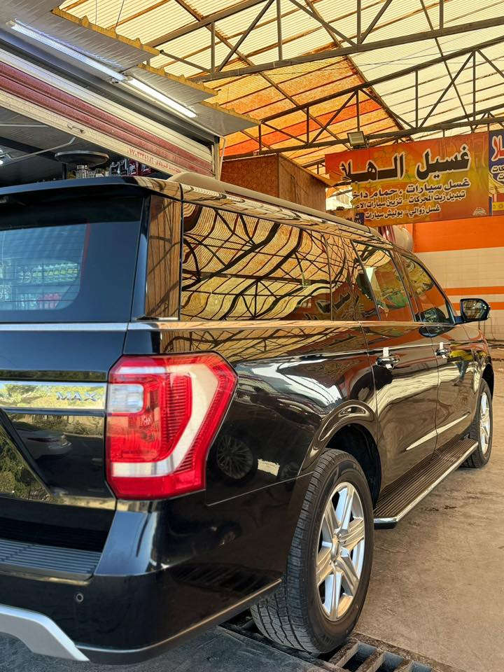 السلام عليكم
فورد اكسبدشن 

الموديل : 2019 

ماشية : 82 الف 

المواصفات 

بصمة 

بصمة ابواب 

تحكم ستيرن جهتين 

كروز سرعة 

شاشة 

كاميرا

صندوك كهرباء 

كشنات جلد 

كشنات كهرباء 

كشنات تدفئه + تبريد 

ذاكرة خزن ميموري 

ستيرن هيتر + كهرباء 

المكينة 6 سلندر 

 3500 تون تيربو 

لايت زنون 

بلوجكتور زنون 

رادارات 

قيادة ذاتية 

تحديد مسار 

دوسات كهرباء 

سستم صوت سماعات 

الكير ماوس 

فور ويل 4x4

سايد بريك دكمة 

 3 قطع تبريد 

 7 راكب 

حساسات امامية + خلفية 

(رقم بغداد الجديد بأسمي وكالة او تحويل )

الحادث : السيارة كلين جايه من امريكا خلل ميكانيكي 

السيارة جاهزة من كلشي بدون اي نقص . 

السعر : 265 

العنوان : الانبار الرمادي 

للاستفسار 

‭0782 458 5835‬
