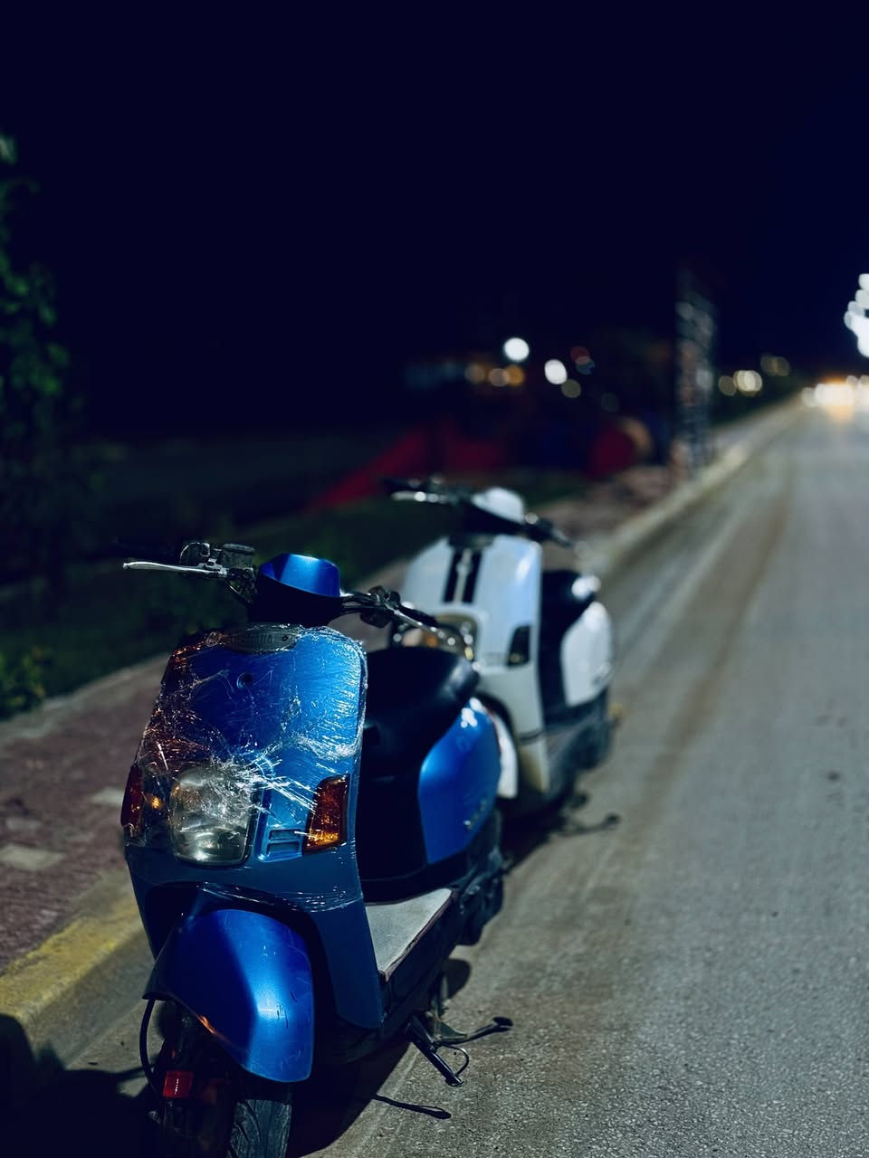 سلام عليكم شباب دراجه بوليس موديل 2007 كفراتها بيهن كسور خفيفه عليها صالنصه FM رياضي والبلاديه موجوده
بيها نقوصات خفيفه
كهربائياتها كامله مابيها نقص مكينه بلادي مامفتوحه 
طالعه ب2025/4/7 وصل معرض موجود
سعر 750 وبيها مجال
*********** رقمي للاستفسار.
