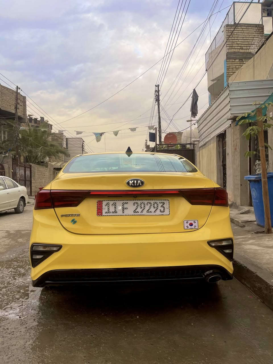 السلام عليكم فورتي 19 محرك 200 دوش مكفوله من الفتح ولتبديل
منضومه غاز 
تخم تاير 
دوشمه عامه 
مانع انزلاق 
تحديد مسار 
شاشه دواره 
شاشه اعطال 
3انظمه قياده 
سعر 137 وبيهه مجال قليل 
*********** بغداد / عبيدي
