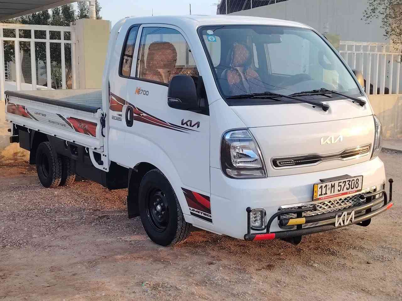 السلام عليك
كيا حمل بنكو عموشة مراوس كيا 
 موديل2025 
فول سستم فول مواصفات 
لمتدد بحالة الزيرو
 ماشيه 30الف
اشاير بلمري
دوشمه ارضيات جلد
دوشمه كشنات
دوشمه دركه 
دوشه الربع
دوشمه السقف
شغل درجه اولى 
اشاير بلدعاميه الخلفيه 
لد امامي للبنيد 
إشارة لكزز 
بلوجكتر
درع امامي 
السياره كامله مكمله جاهزه من كلشي الي ياخذه ميصرف عليهه 
***********
