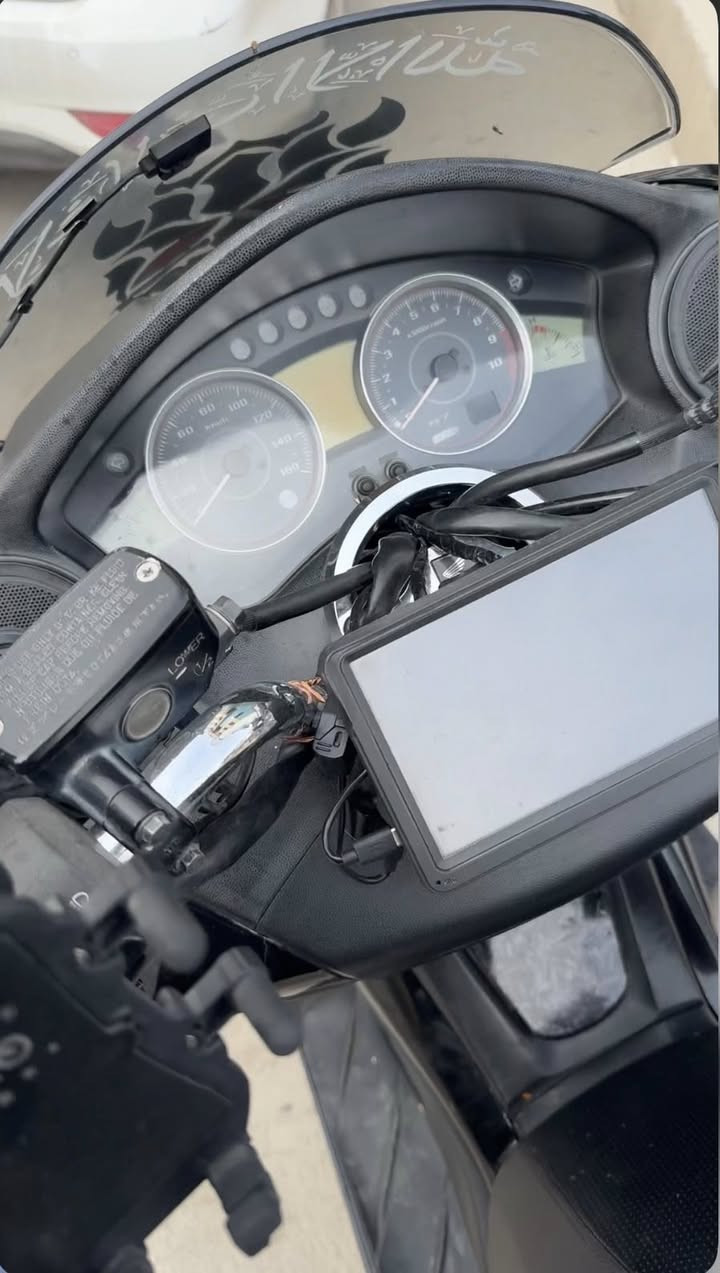 سلام عليكم
فورزه صفر 10   S7

APS دراجه عميتها ما صار سبوع تريد ترجع كير عادي دراجه تجي تشوفها احلا من صور  وأضمن الك محرك وكلج وتخم تاير  واوراق كامله وبصمات ثنين  الدراجه       
خير من الله مسجل شغال سماعات بلاديه 
لايت زنون كلوب جنطه ابيض كل نقص مابيها دهن امزويل  كل 1000 ابدل دهن  وبانزين بس محسن مسويلها ادامه كامله هاذا الاسبوع او قبل رمضان ب3 ايام للامانه  مكاني بغداد الدوره او البياع وبلعافيه الي تصير من نصيبه واذا عندك شي مراوس دز صورها 

واتساب ***********
