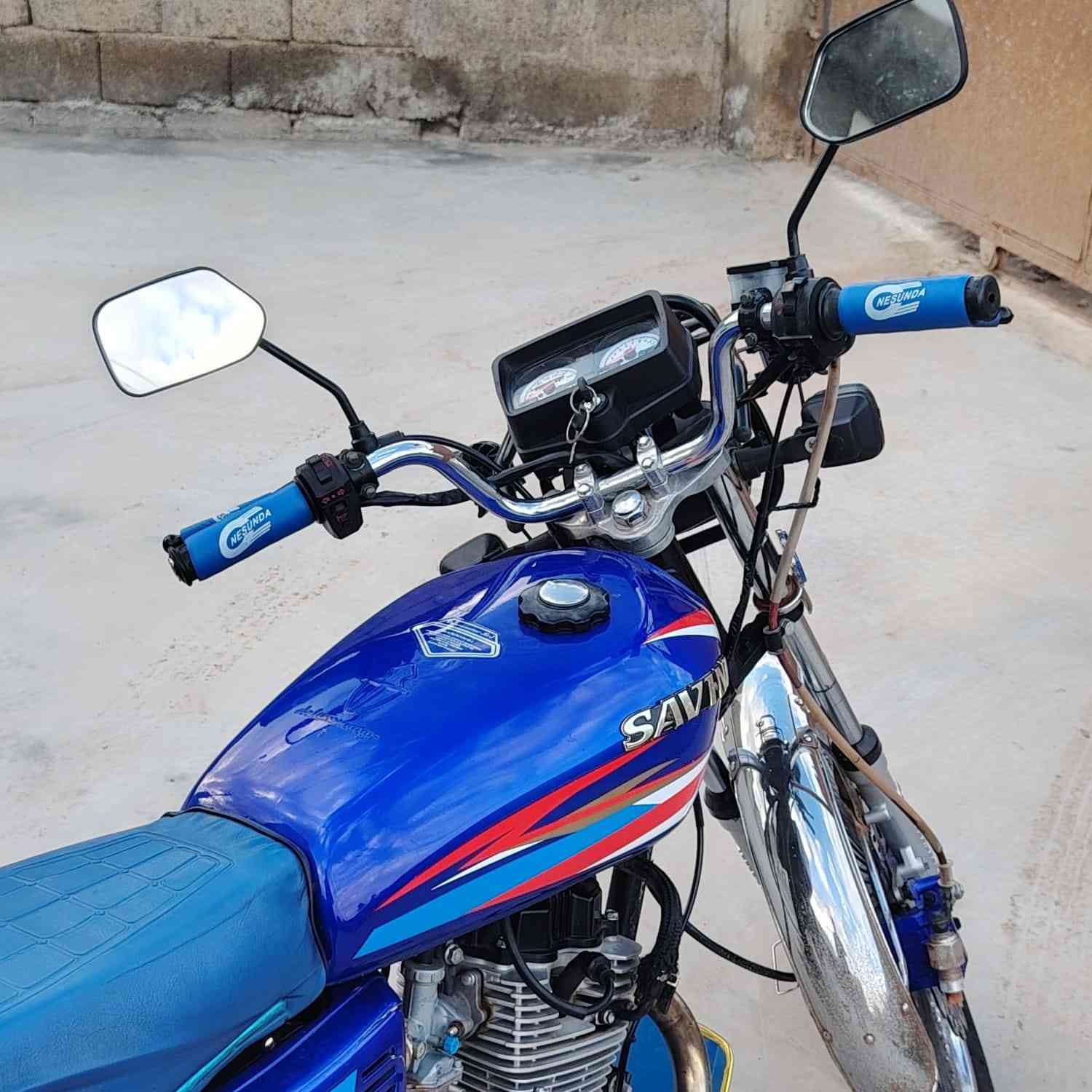 السلام عليكم موطور موديل 2025 شرط ما مفتوح منفيس موجود كهربائيات كلها شغاله مراوس بجهاز ايفون 13 او بيع مكاني كياره الجواعنه ***********
