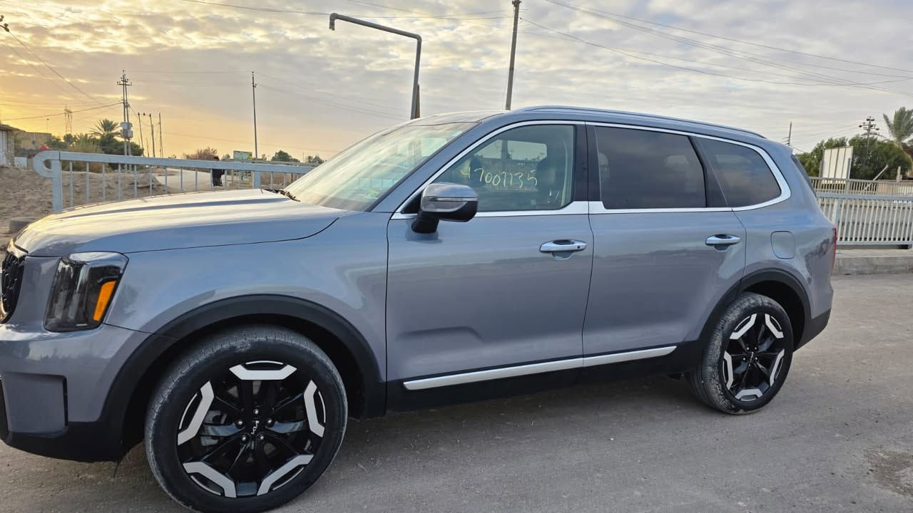 للبيع تيلورايد 2024Sبدون رقم منفيس بسمي حجم المحرك : 6 سلندر 3800
عداد المسافه :18الف mill 
الضرر : جاملغ فقط صبغ بدون ارباك بدون دواخل 
السياره نضيفه جدا بدون نواقص 
السعر267بيه مجال قليل كلش  ***********مكان الديوانيه
