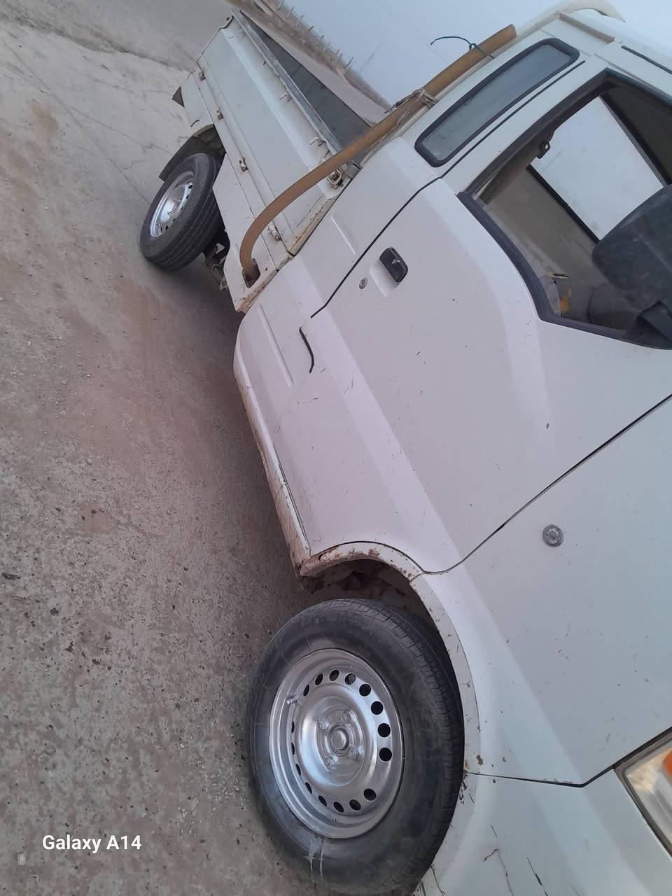 هانفي للبيع موديل ٢٠١٣ جاهزه من محرك جديد مع الكور  شرط كير و اكسن كلو جديد بدون فطر شاصي وبدون خيسان كما موضح في الصوره السعر ٣٠ وبه مجال للتواصل ***********
