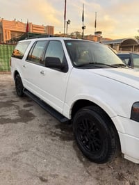 فورد طويلة موديل 11 مكفولة مابيها اي نقص رقم انكليزي الجديد تحويل ثاني...