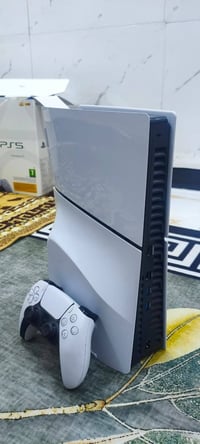جهاز بلي 5 (مستعمل شي قليل) جهاز معة كامل ملحقات الاصلية منهة كيبل hd ...