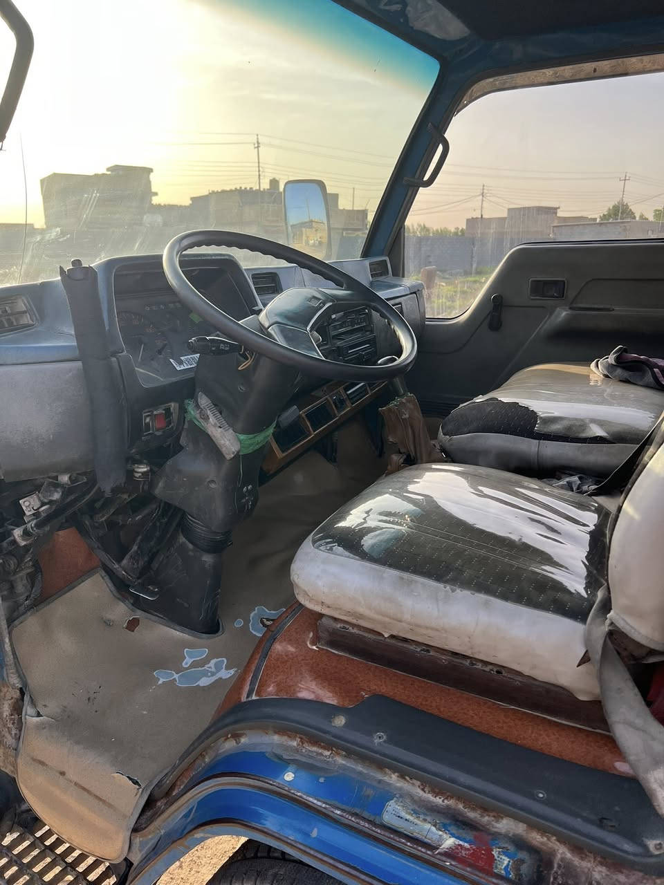 ‏كنت للبيع محرك 104 موديل 93 رقم بغداد رقم التلفون ***********
