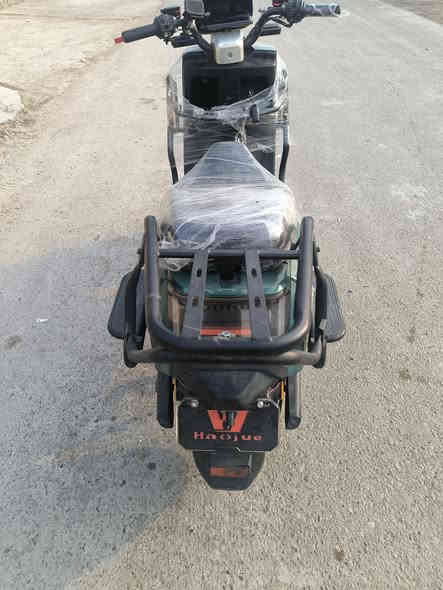 موديل 25 ست بطاريت
درجه مستخدمه شهرين 
جديده كلش كلشي ما تصرف عليه ودرجه على الفحص وين ما يعجبك روح افحص 
درجه النقص مالته بس الدگمه مال الهورن عطلانه تبديل دكمه فقط 
ليزر خلفي تحذير للسايق عدم الاقتارب اشاير شغلات اضويه لد عالي ناص كهربائيات كله شغاله سرعته 99حقيقي على الگاع 
درجه سعرها 775وبيه مجال حگ الچيه 

للاستفسار الاتصال على الرقم ***********
