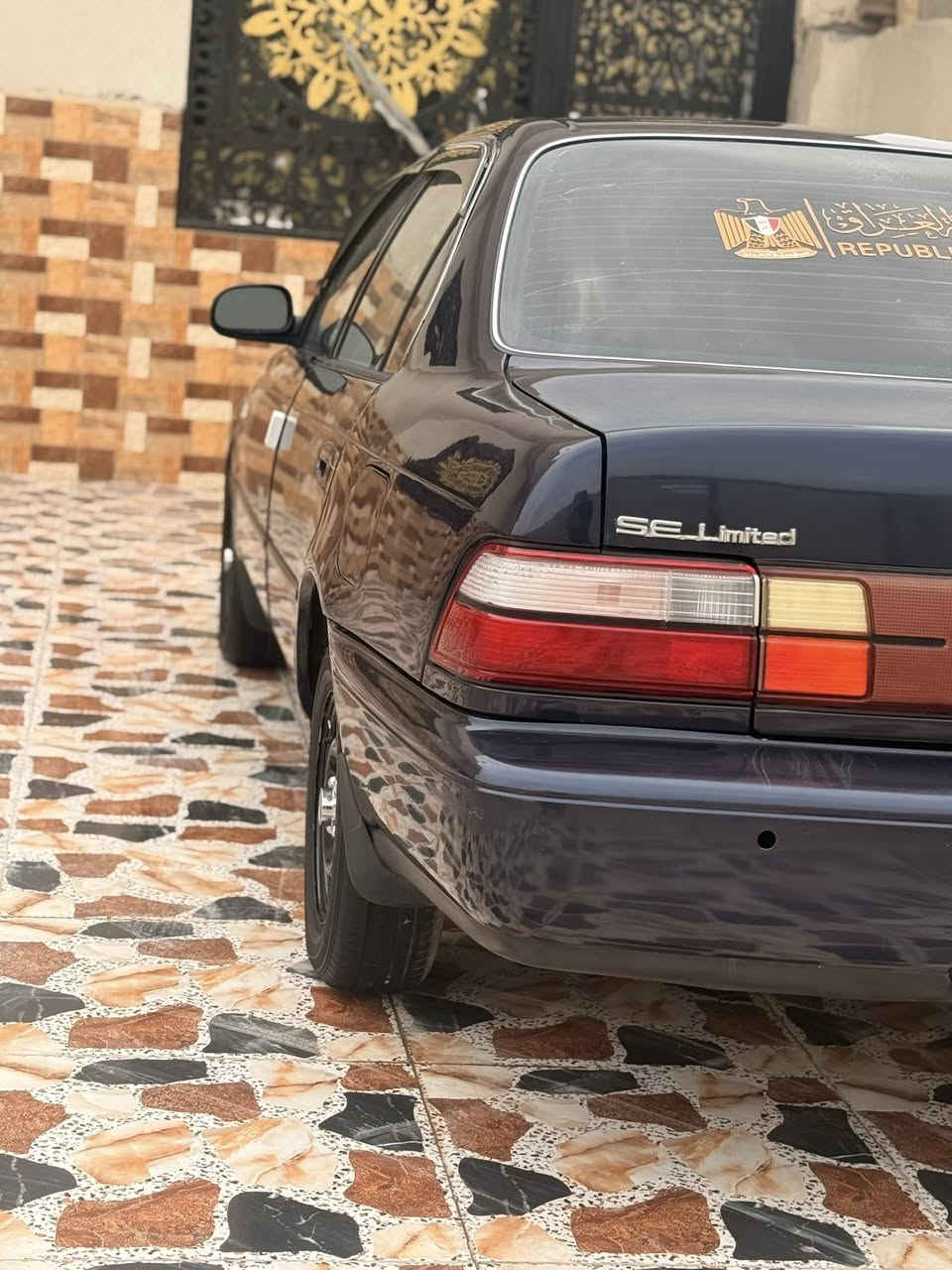 السلام عليكم
كورلاه لبيع  1994 سيارات مصبوغه عام 

سنويه 29   محرك وكير مابيهن اي مشاكل 

سعره 60$ وبيه مجال 

عنوان بصره خور زبير
 رقم. ‭0787 921 1225‬
