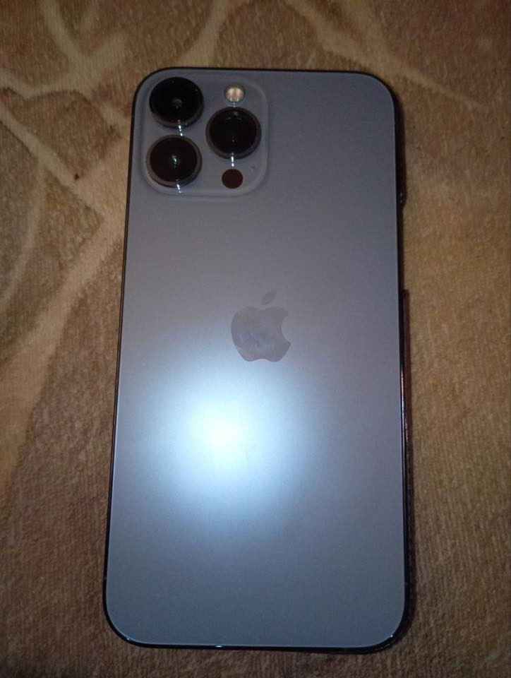 سلام عليكم آيفون ١٣ برو ماكس ذاكره ٢٥٦ بطاريه ٨١ جهاز جديد مبدل فقط شاشه واصليه فيس إيدي شغال مكاني بغداد ***********  واتساب
