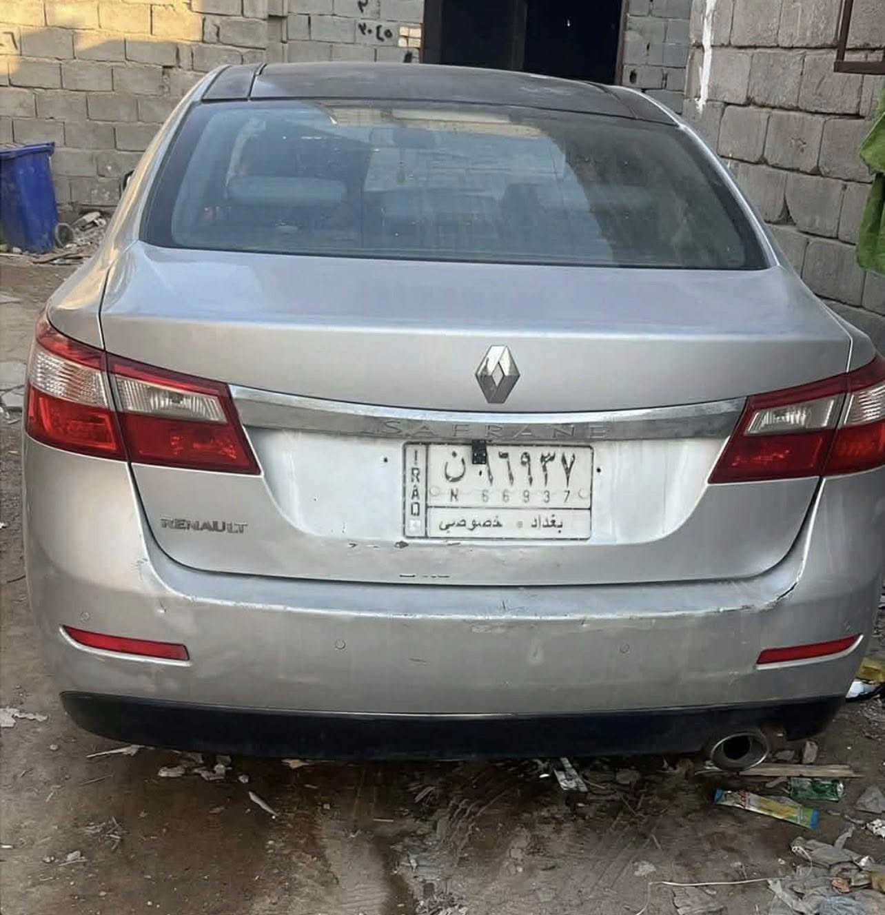 السلام عليكم سياره رينو سفران 2012 تخم تاير حداديه جديده كير محرك خير من الله خللها فقط الضفيره والباقي كله مضبوط السعر 45 وبيها مجال بسيط 
 الاتصال ***********
