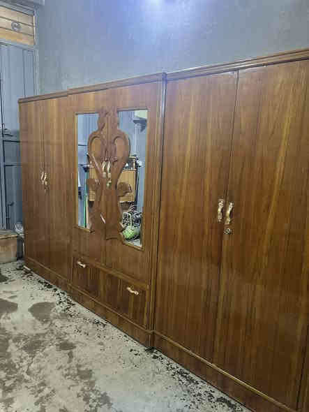 غرفه نجاره تزكام ثكيله داخل خارج صاج مستخدمه نظيفه السعر ٦٠٠. العنوان الحله ***********
