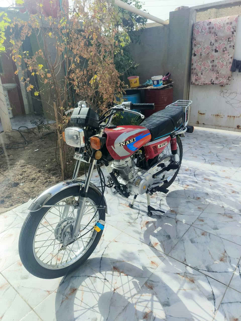 سلام عليكم شباب نامة متياز ٢٥ ٣احرف مكفولة كفالة عامة مكان الحفرية مستعجل على بيعتهة
***********
