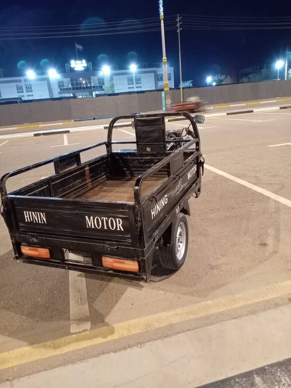 سلام عليكم ستوته موديل 21 سنويه  ومكفوله ما مفتوحه ***********
