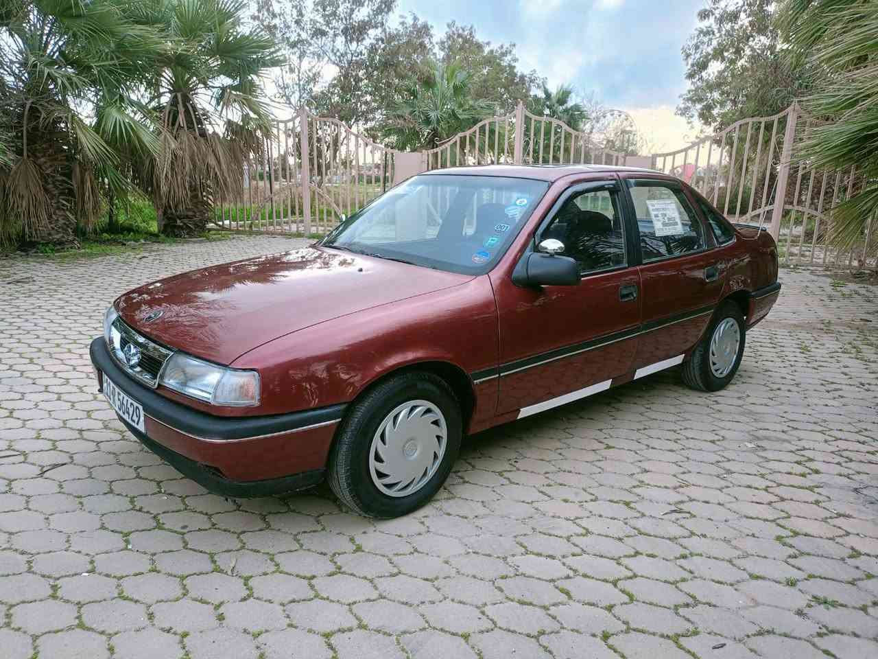 السلام عليكم اوبل فكترا موديل 1992 حجم 16 قايش عريض محرك كير شرط تايرات جدد حداديه شرط شرط التحويل او وكاله السعر 40 وبي مجال الشراي يتصل ويدلل مكاني كركوك  ***********
