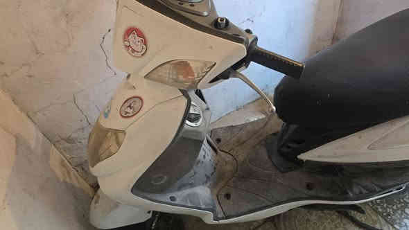 سلام عليكم دراجه سكنس فحل ياباني نوزل دراجه شغاله سلف هندر 
بس بيه تخيره بل تشغيل 
السعر 650 وبيه مجال 
المكان بغداد مشتل 
***********
