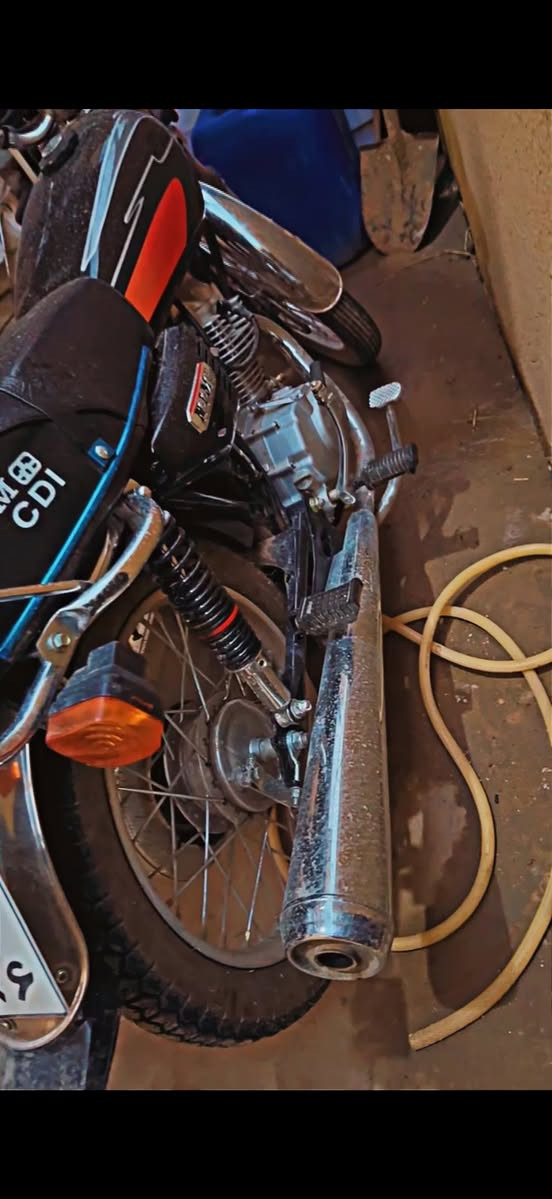 ‏سلام عليكم دراجة إيراني نامي برو موديل  25 
‏دراجة كل شيء ما بيها بس شوية دبل رايد له دهن 
‏اوراق كاملة المكان بغداد بياع سعر 550
***********
