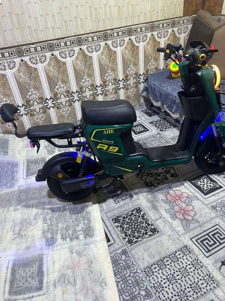 دراجة شحن ￼ار9 مديل 2026 سويشين وبصمه وكرتين جديده  سعر 500 وبيها مجال عنوان البصرة المعقل ***********
