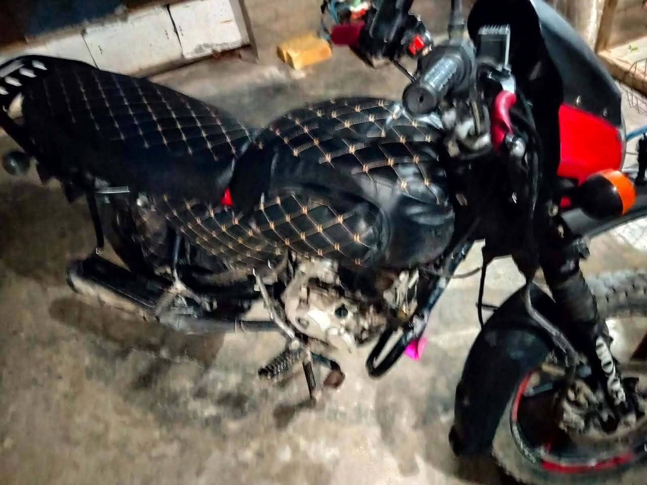 سلام عليكم دراجه بوكسر دراجه كمرك مدفوع موديل ٢٣ اانتصل ***********
