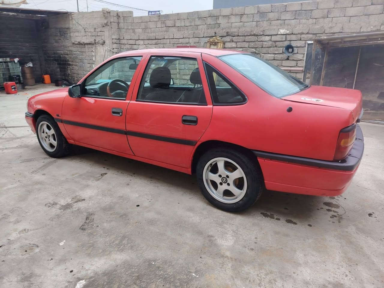 اوبل فكترا موديل1992 حجم 16 محرك وكير شرط بدون صبغ  بيها ضربه بالصندوك رقم بغداد انكليزي جديد هزه جديده سنويه2029 شرط التحويل  سعر33 بيها مجال بسيط مكاني  موصل الايمن  ***********
 رجا ع خاص ما اجاوب
