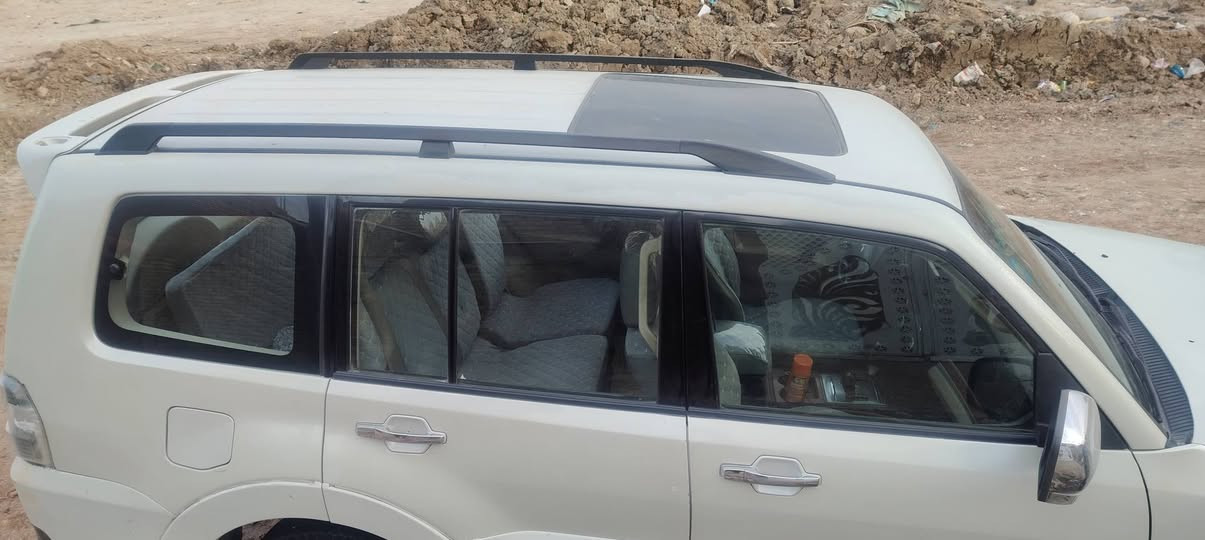 السلام عليكم
باجيرو. 2008  حبتور 
 
كشن كهربائي 

 3800  سلندر 6

فتحه سقف 

شاشه  

فور ويل 

حساس خلفي أمامي 

مري شفط 

تبريد 3 قطع 

صاج ملكي

7 راكب

بيه صفحة حزام صبغ 

 السعر115 وبية مجال 

رقم بغداد مشروع وطني السنوية الحد 27 تحويل مباشرة

إي ستفسار ***********

مكان الديوانية
