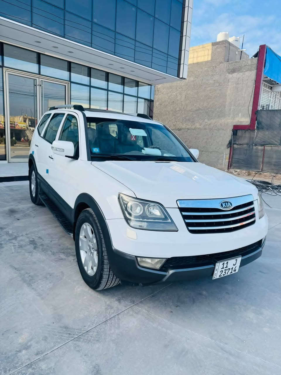 السلام عليكم مهافي 2011 خليجي مكينه 6 سلندر 7 راكب 3 قطع تبريد كشنات جلد  تدفئه تبريد كشنات كهرباء فور ويل فتحه سقف تحكمات ستيرن مري شفط ماشيه 130 حقيقي على وضع الشركة مكينه كير حداديه مكفولات السياره مكفوله كفاله عامه رقم بغداد دولي سنويه جديده هزه جديده اي استفسار على الرقم السعر 155 وبي مجال للشراي غير متواجد على النت مكان السياره بابل المسيب ***********
