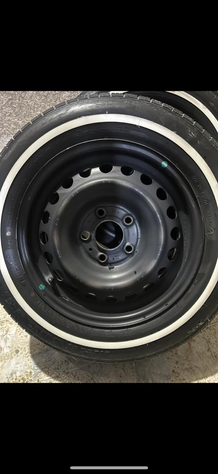 السلام عليكم
تخم تاير خط ابيضّ صيني نوع مارشلونه درجه أولى ناعم مع ويل اسود لبلادي مال وارد أمريكي يرهم النترا فورتي 

العنوان بغداد البلديات 

السعر 300بيهن مجال 

***********
