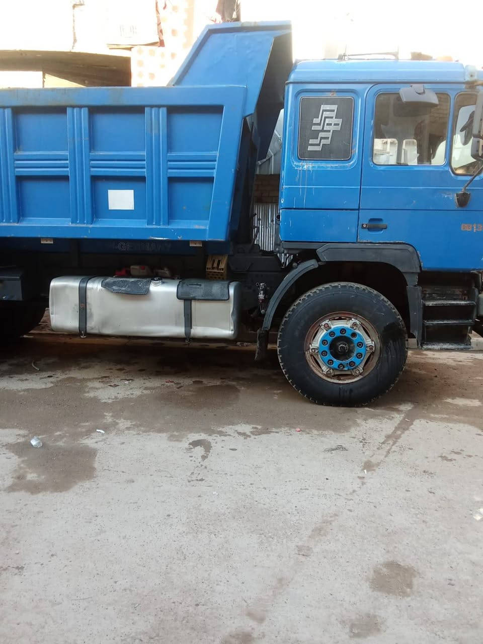 مان لبيع موديل ٩٢مجوعه نص جيف مكينه تجاره شاصي عالي مكفول من باج من فطربأسمي وهاذه رقم راعيها ***********
***********
