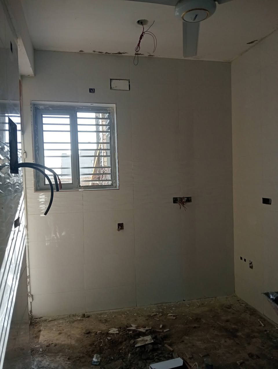 خلفات سيراميك بورسلين وكاشي جدران وارضيه مصريين ببغداد شغل درجه اولي ع الليز اسعار مناسبه ونلتزم بالمواعيد ‏‪0776 295 3064‬‏
