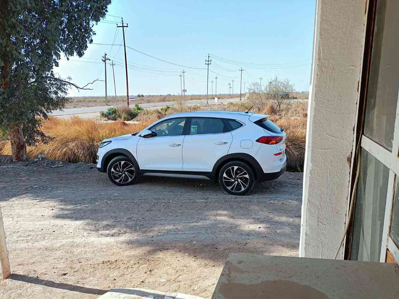 السلام عليكم 
توكسان 21خليجي 
محرك 2000مكفول 
رقم اربيل وكاله وتحويل 
جاهزه سياره مابيها نقص 
حادث 3قطع وتكمه تعمير 
‏‪0 781 069 7788‬‏
