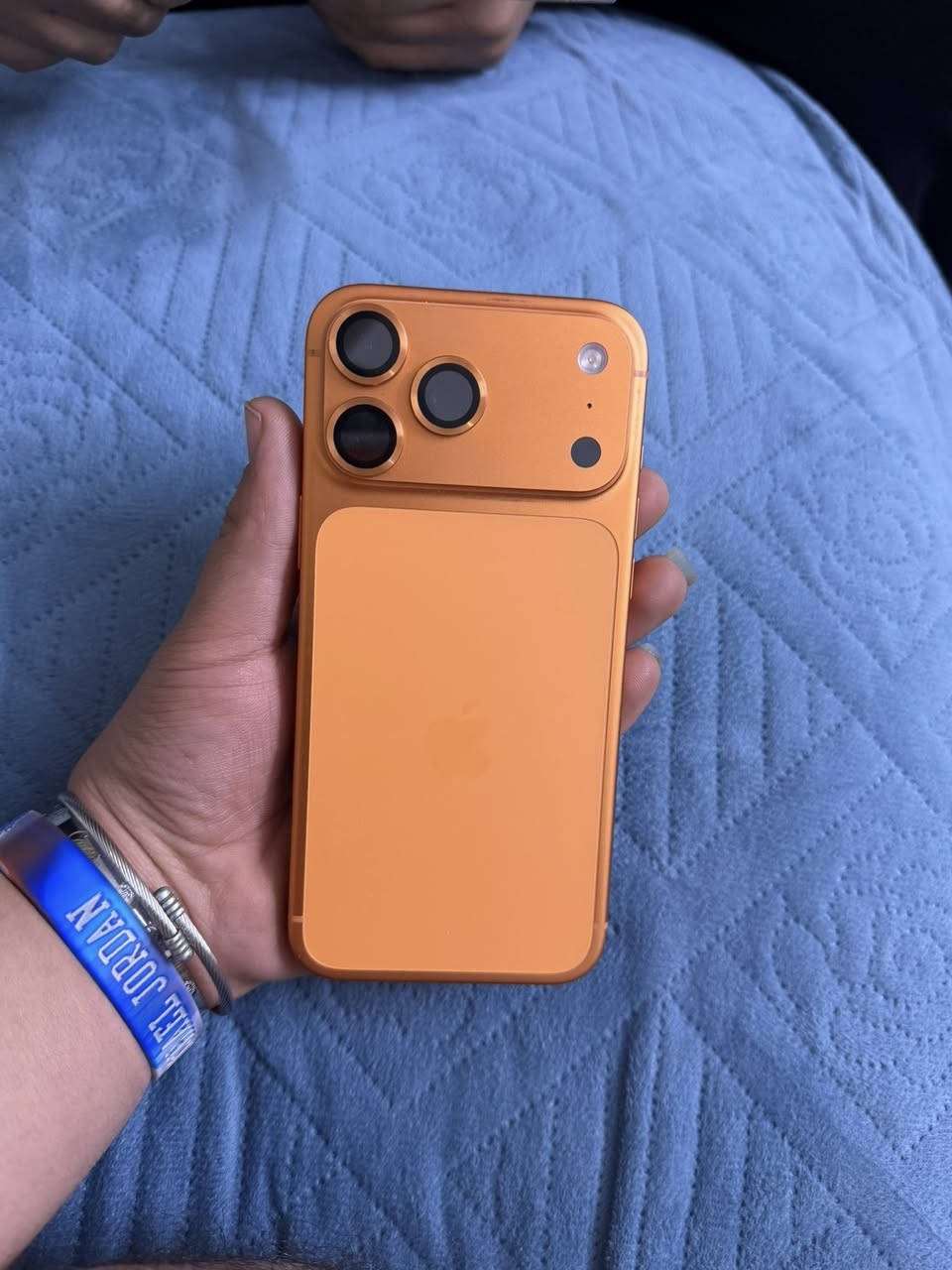 ايفون 17بروماكس الذاكره 256البطاريه100مستعمل اقل الشهر نضافته 100/100مكاني بغداد مدينة الصدر ***********السعرخاص
