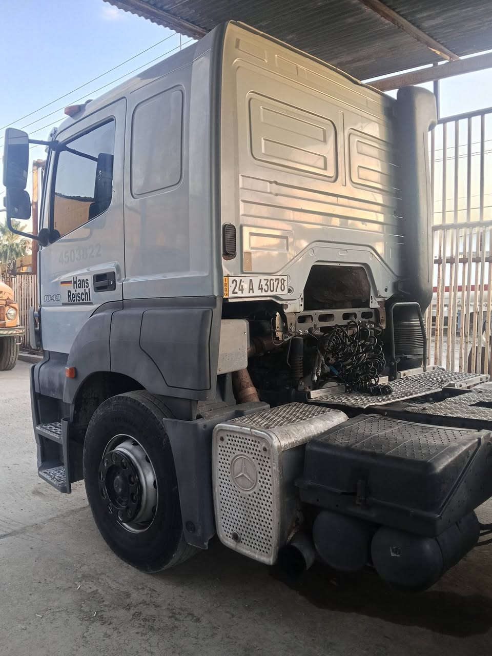 اكسور للبيع 2003 كير كهرب سنويه بس راس فحص وهزه جديد بدون صبغ طخم تاير مكفوله كغاله عامه /***********/***********
