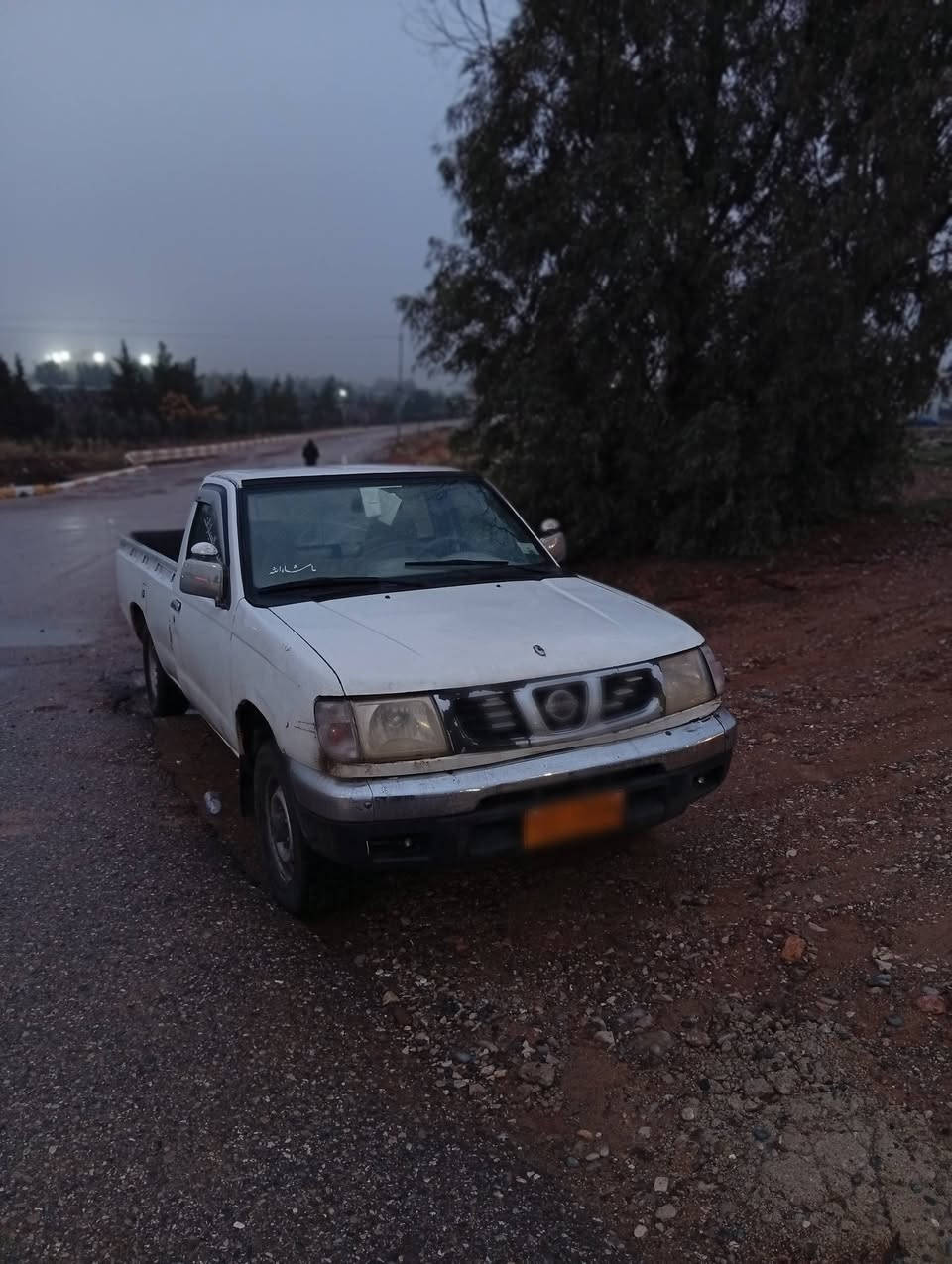 سڵاوتان لێبێ نیسان پیکاپ 2001 ماڵی دۆستە ئاڕمە بەشەرتی موسو بڕاوەو ئاڕمو ئەوە لیات  بێ تەقەو ڕەقە بەشەرتی گەڕو مەکینە چوار ویلو تیەی لۆکی لەژێرا سەیەرەیکی پاکە ماڵی دۆستە سعریشی 35گەڵا ***********
